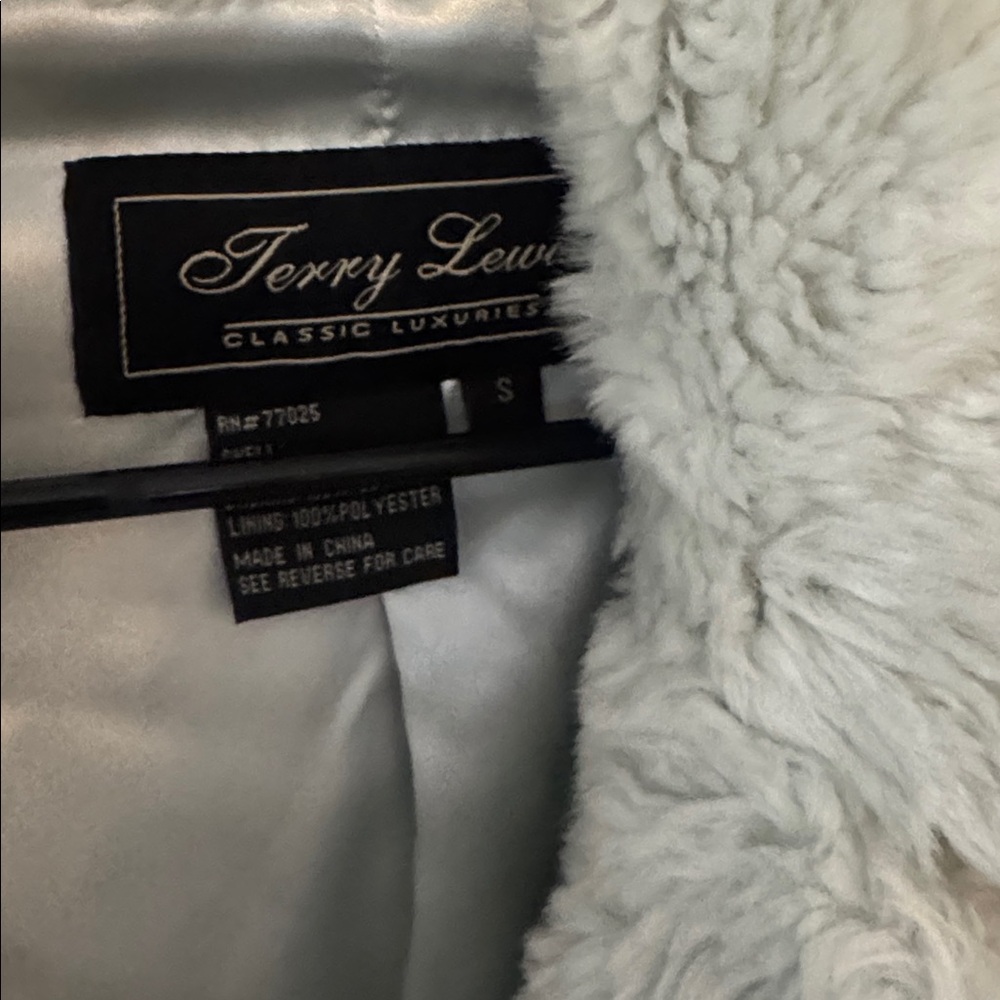 Cream Jacket - Picture 3 of 4